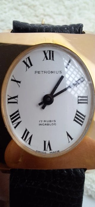 Orologio PETRONIUS
