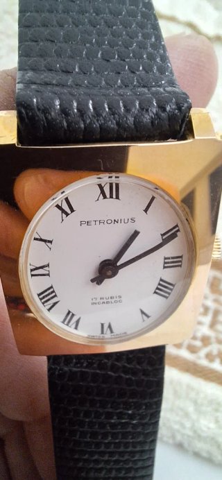 Orologio PETRONIUS