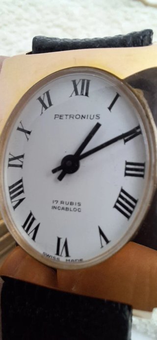 Orologio PETRONIUS
