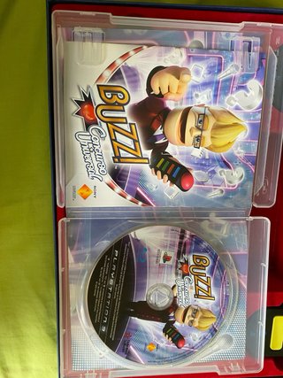 Buzz! El Multi Concurso PS3 + 4 mandos