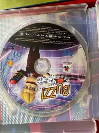 Buzz! El Multi Concurso PS3 + 4 mandos