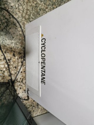 Congelador vertical Hisense