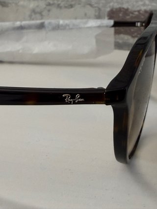 Gafas de sol Ray-Ban RB2215  Montura: Habana