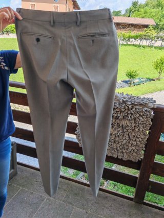 Completo uomo grigio Made in Italy taglia 48