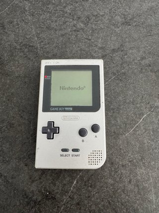 Consola Game Boy + Pokémon Edición Roja + Dropzone
