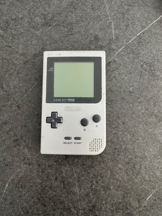 Consola Game Boy + Pokémon Edición Roja + Dropzone