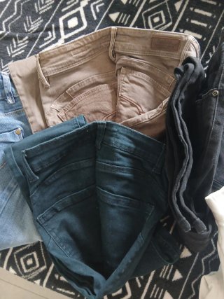 Lot de Várias calças (1€ cada)