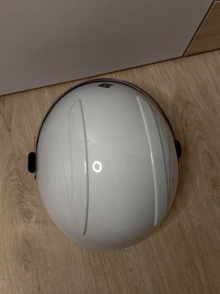 Casco Tucano Urbano blanco y guantes
