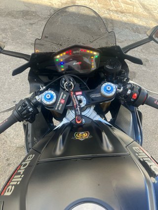 Aprilia RSV4