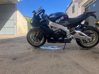 Aprilia RSV4