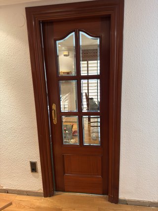 Puertas de madera interiores