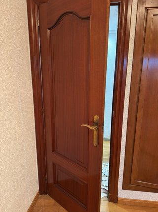 Puertas de madera interiores