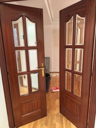 Puertas de madera interiores