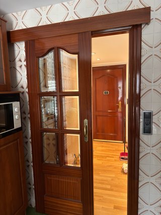 Puertas de madera interiores