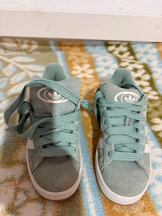 Lote de tenis niña los verde adida muy poco usado
