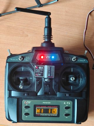 KDS K-7x con batería incluida y receptor de 8ch