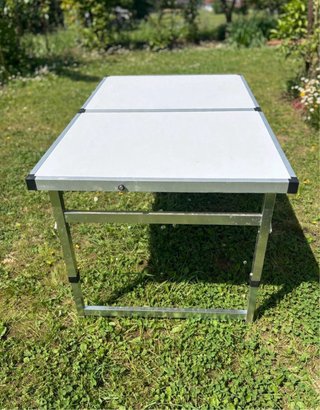 Mesa plegable aluminio resistente