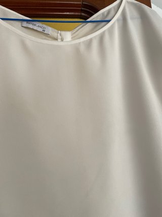 Lote 2 blusas blancas