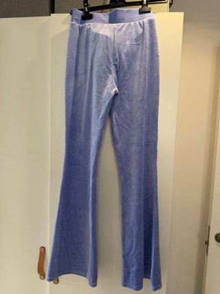 Pantalones acampanados azules