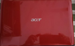 Acer Aspire One Netbook Negro y Rojo