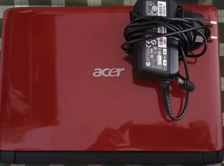 Acer Aspire One Netbook Negro y Rojo