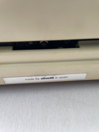 Máquina de escribir Olivetti Lettera 10