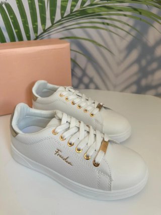 Zapatillas blancas. Número  38