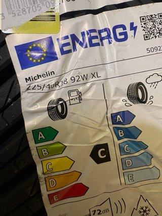 Neumáticos Michelin CrossClimate 3 225/40R18 92V