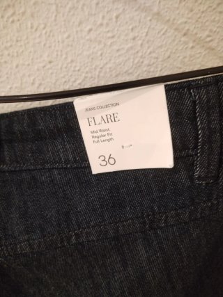 Pantalón denim flare Mango Talla 36