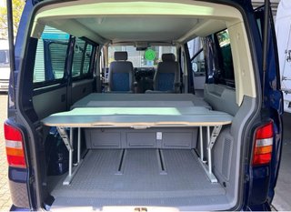 furgoneta camper Volkswagen California beach