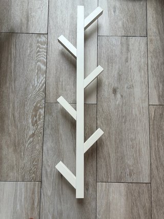 Perchero Ikea TJUSIG madera blanco