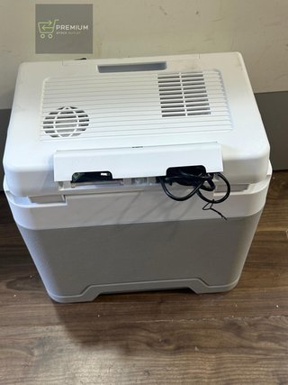 IGLOO IE24 Nevera Eléctrica, 12V y 230V, 24L