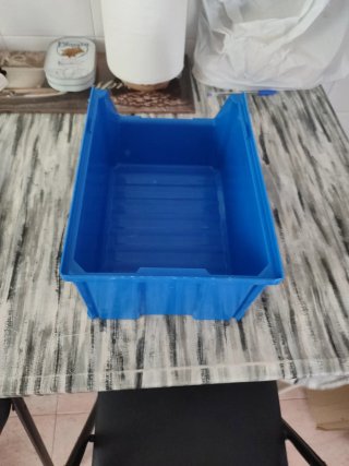 Gaveta azul de plástico