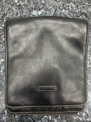 Bolso Unisex Hexagonal Negro