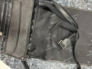 Bolso Unisex Hexagonal Negro