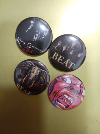 King Crimson y Beat: Chapas