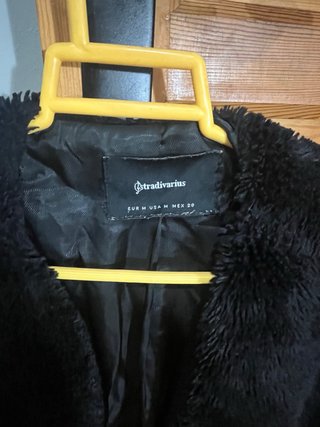 Chaqueta pelo sintético Stradivarius Talla M