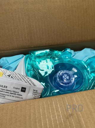 Piscina infantil hinchable con dispersor INTEX