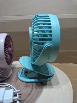 Pareja Ventiladores Pinza USB Rosa y Azul NUEVOS.