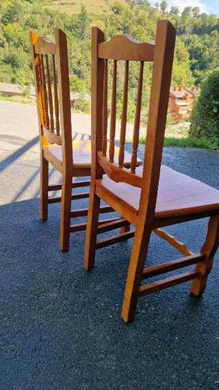 Juego de 2 sillas de comedor de madera