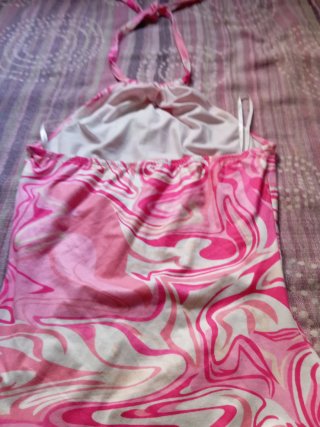 Vestido halter estampado rosa y blanco