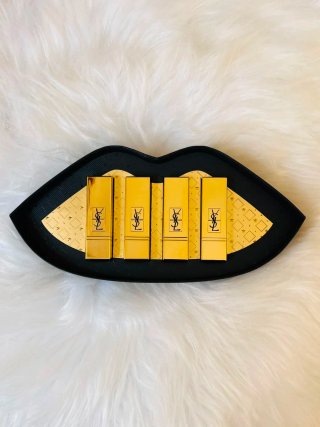 Juego de 5 pintalabios YSL dorados