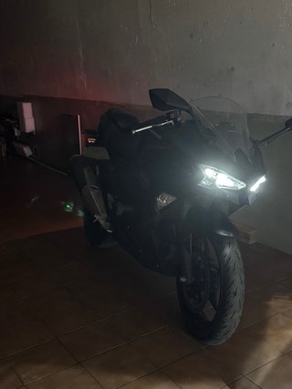 Moto kawasaki ninja 500 2026