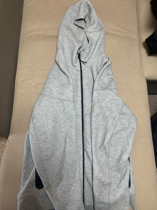 Chaqueta Nike Tech Fleece Gris