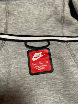 Chaqueta Nike Tech Fleece Gris