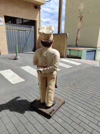 Muñeco de bar