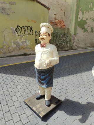 Muñeco de bar