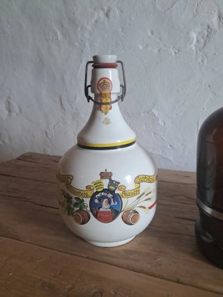 Lotto di 3 bottiglie di birra 2 l in ceramica e cristallo