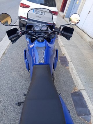 Honda Transalp Azul y Dorada