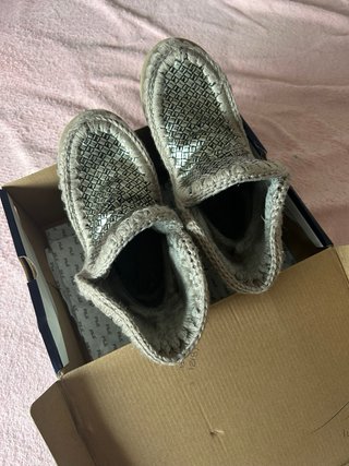 Botines pelo dorados talla 37
